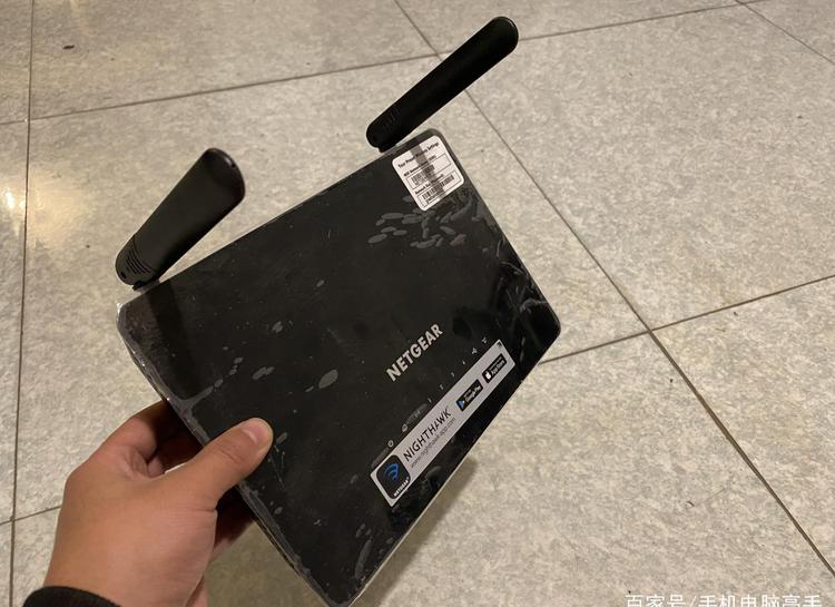 移动光猫自带路由器一体机如何连接路由技巧？