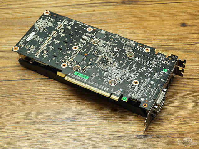 㲻Ӱ GTX950
